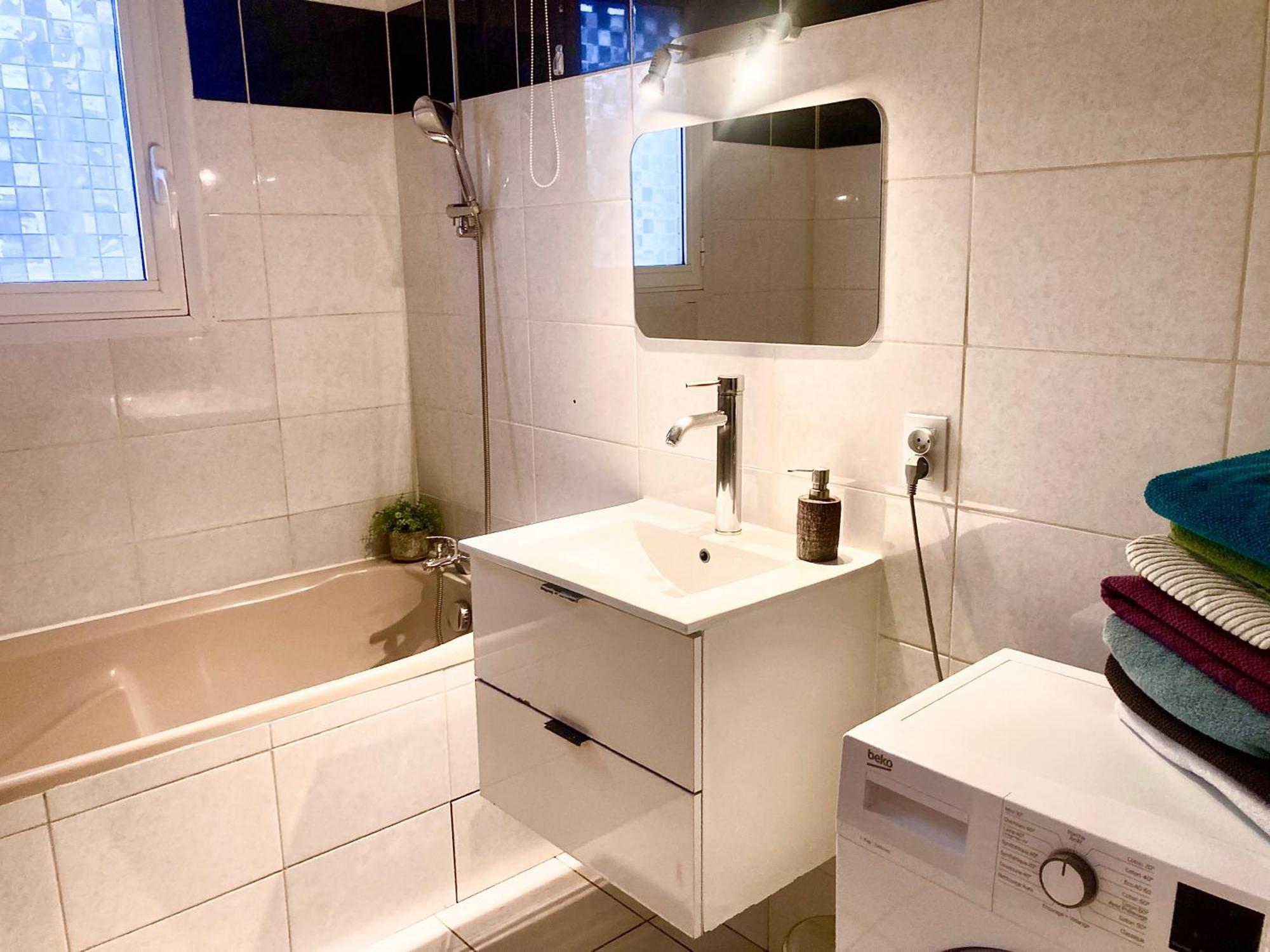 Villa 110M2, 7 Pers, Jacuzzi , 3 Chambres, Terrain Clos Et Arbore 2500M2 Треб Экстерьер фото